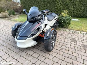 CAN-AM SPYDER