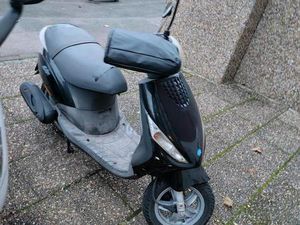 PIAGGIO ZIP ROLLER MOPED MOTORROLLER