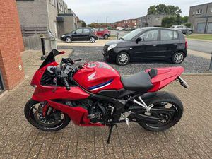 HONDA CBR650RAC E-CLUTCH