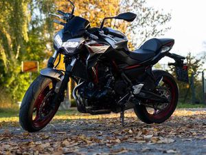 KAWASAKI Z650 + GEDROSSELT + GARANTIE