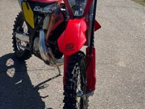 2025 GASGAS EC300 GP – LOWERED SUSPENSION, LIKE NEW, FULLY LOADED