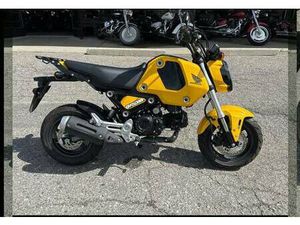 2022 HONDA GROM125N - LOW MILES, LUGGAGE RACK