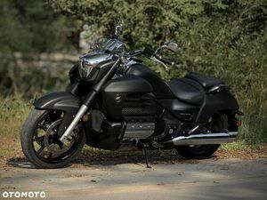 HONDA VALKYRIE