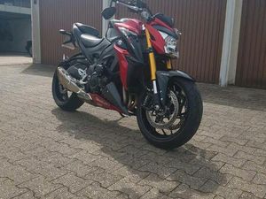 SUZUKI GSX-S 1000 NAKED BIKE