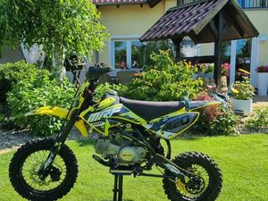 MRF 140 RC WALEK Z40, STAN IDEALNY, WSZYSTKO NOWE SULECHÓW