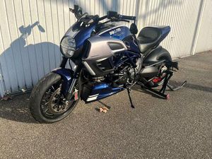 DUCATI DIAVEL WHITE STRIPE AMG /CHROMO