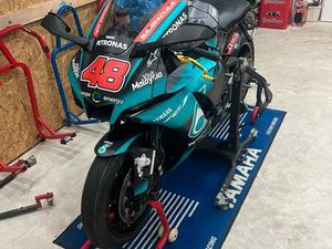 YAMAHA R1 RN65
