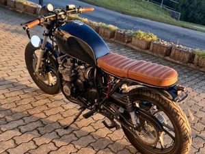 YAMAHA XJ550 CAFÉ RACER