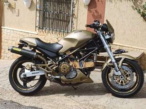 DUCATI MONSTER 900 IE VERDE