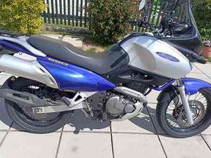 SUZUKI XF 650