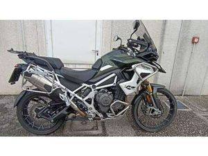 TRIUMPH TIGER EXPLORER VERDE