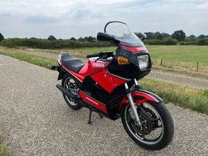 YAMAHA RD 250 LC ROSSO