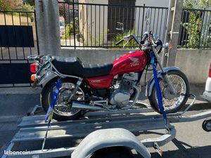 MOTO HONDA DE 1993 AVEC 2724 KMS