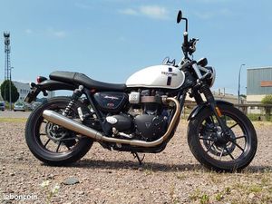 TRIUMPH 900 STREET TWIN A2