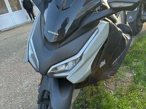 FORZA 125 CC + TOP BOX HONDA