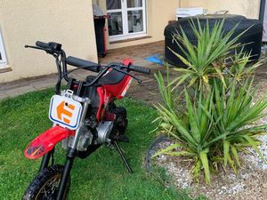 DIRT BIKE / ÉDITION ETLNES PRO 110 CM3 / TRES BON ÉTAT / RÉVISER / ECHANGE POSSIBLE