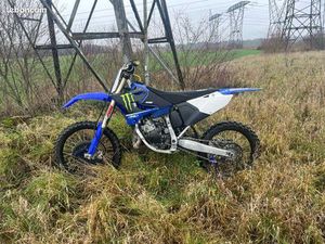 125 YZ