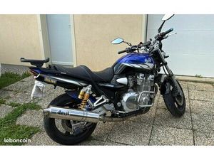 YAMAHA XJR 1300 – TRÈS BON ÉTAT
