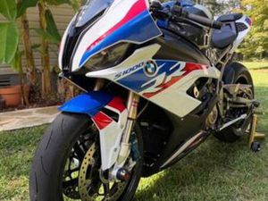 BMW S1000RR M-PACKAGE