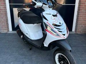 PIAGGIO ZIP SP VORK 4T BROM (FULL OPTION) ALARM SYSTEEM — SCOOTERS | PIAGGIO — MARKTPLAATS