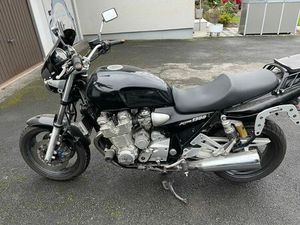 YAMAHA XJR 1300