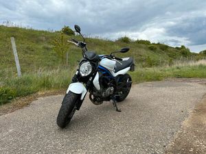 SUZUKI SFV650A GLADIUS M. ABS - TIEFERLEGUNG MÖGLICH