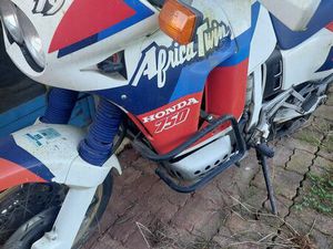 VEND 750 AFRICA TWIN