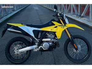 SUZUKI DR-Z4S 2025 - PARFAIT ÉTAT - DRZ4S DRZ 400 DRZ400 DRZ-4S DR-Z4 S