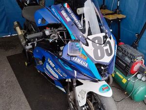 YAMAHA R7 FSBK - PISTE