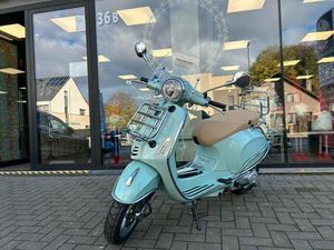 ② VESPA PRIMAVERA TOURING GREEN 50 CC