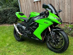 KAWASAKI ZX 10 R ZXT00E