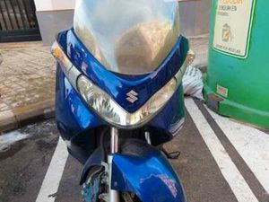 SUZUKI - BURGMAN 200