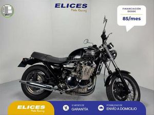 TRIUMPH - THUNDERBIRD 900