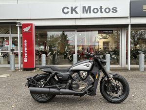 QJ MOTOR SRV 600 V ABS COLORIS NOIR