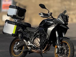 QJ MOTOR SRT 700 SX TOURING A2