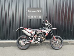 FANTIC XMF 125 SUPERMOTARD 1 ERE MAIN
