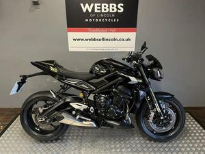 TRIUMPH STREET TRIPLE 765 S