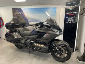 HONDA GOLDWING 1800 TOURING DCT