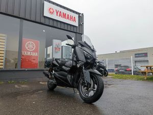 YAMAHA XMAX 125 IRON MAX