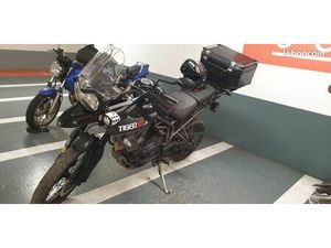 MOTO TRIUMPH TIGER 800 XCX