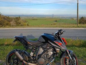 KTM SUPERDUKE 1290 R