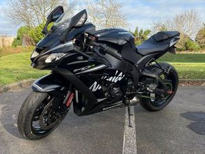 KAWAZAKI ZX10R WINTER TEST 2016