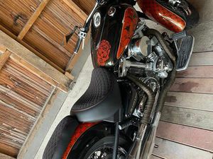 YAMAHA WILDSTAR 1600 – GROS CUSTOM – LOOK UNIQUE – À VOIR ABSOLUMENT