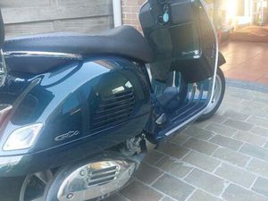 ② VESPA GTS 300
