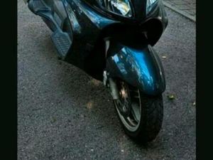 SUZUKI BURGMAN EXECITIVE 650 ABS