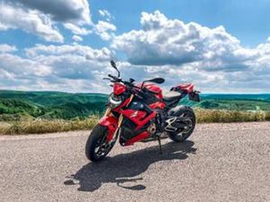 BMW S1000R + EXTRA OPTIES — MOTOREN | BMW — MARKTPLAATS