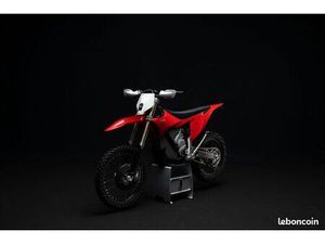 STARK VARG EX - ENDURO (HOMOLOGATION 125 CC)