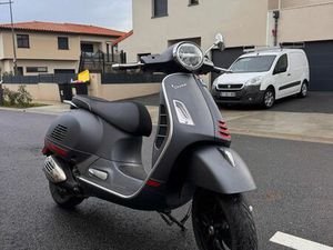 VESPA GTS SUPER 300