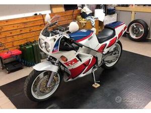 YAMAHA FZR 1000 ANNO 1987