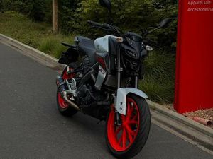 ② YAMAHA MT125